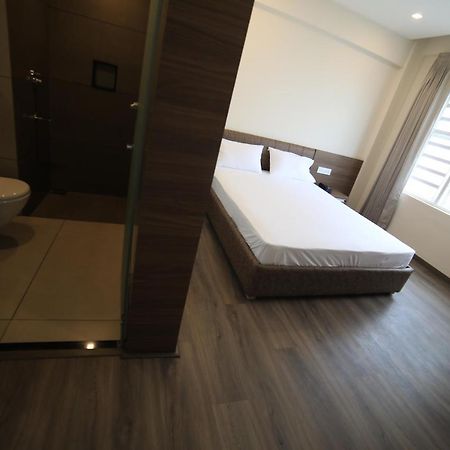 Hotel Bekal International คาซารากอด ภายนอก รูปภาพ