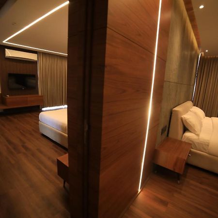 Hotel Bekal International คาซารากอด ภายนอก รูปภาพ