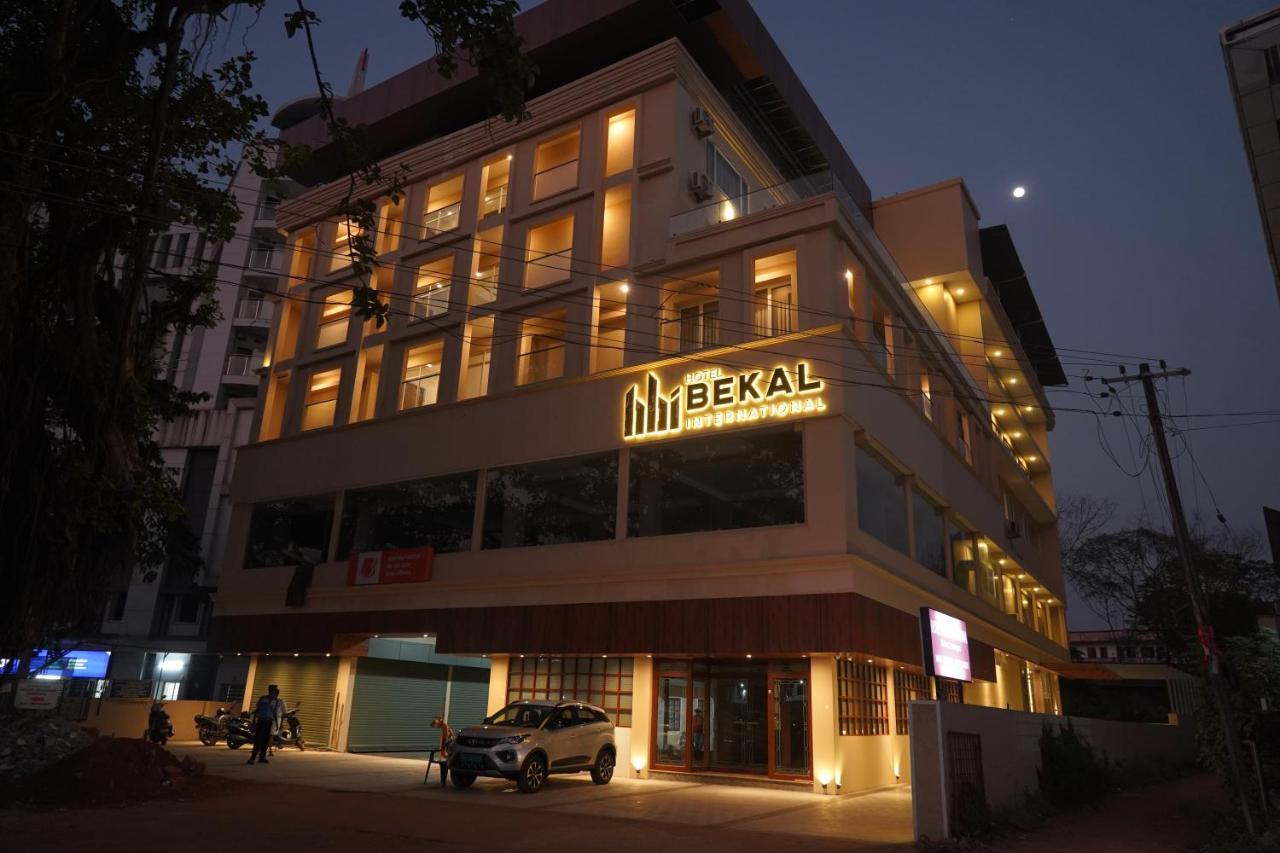 Hotel Bekal International คาซารากอด ภายนอก รูปภาพ